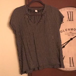Black/white plaid blouse